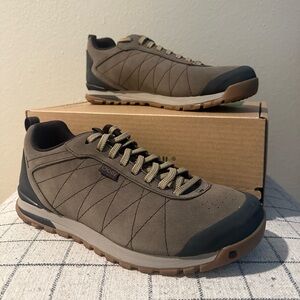 Oboz Bozeman Low Leather Hiking Shoe Men’s 10 Wide in Canteen Color